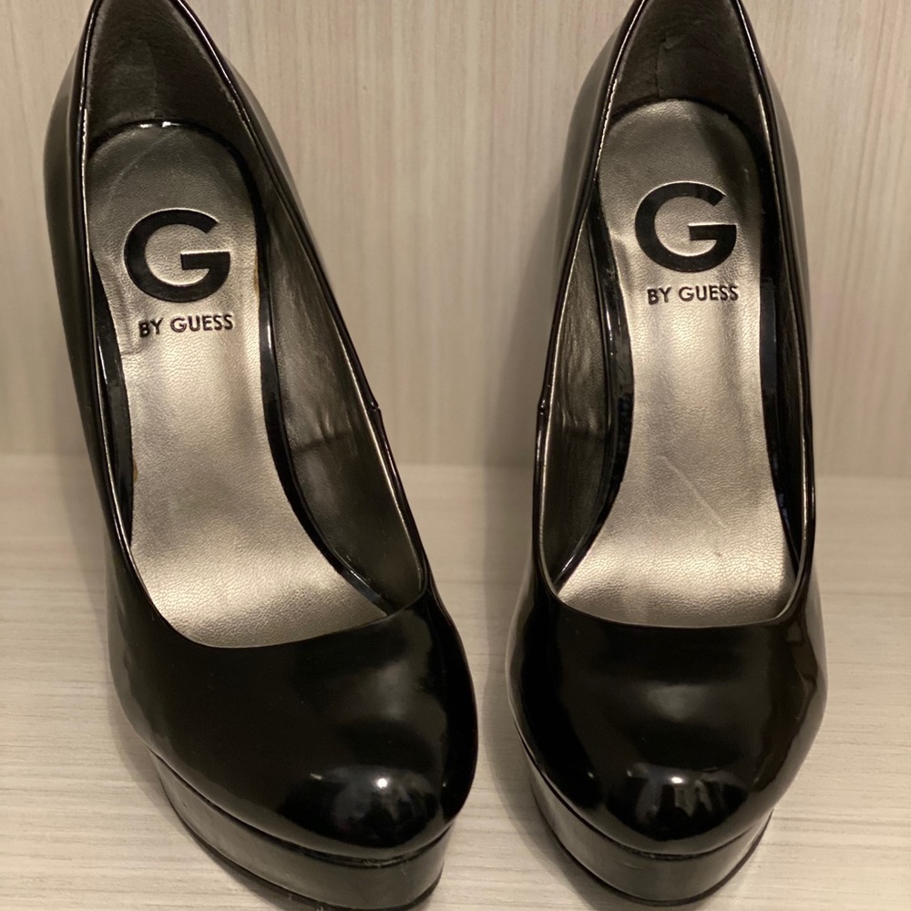 Guess Patent Leather Platform Heels Size 5.5